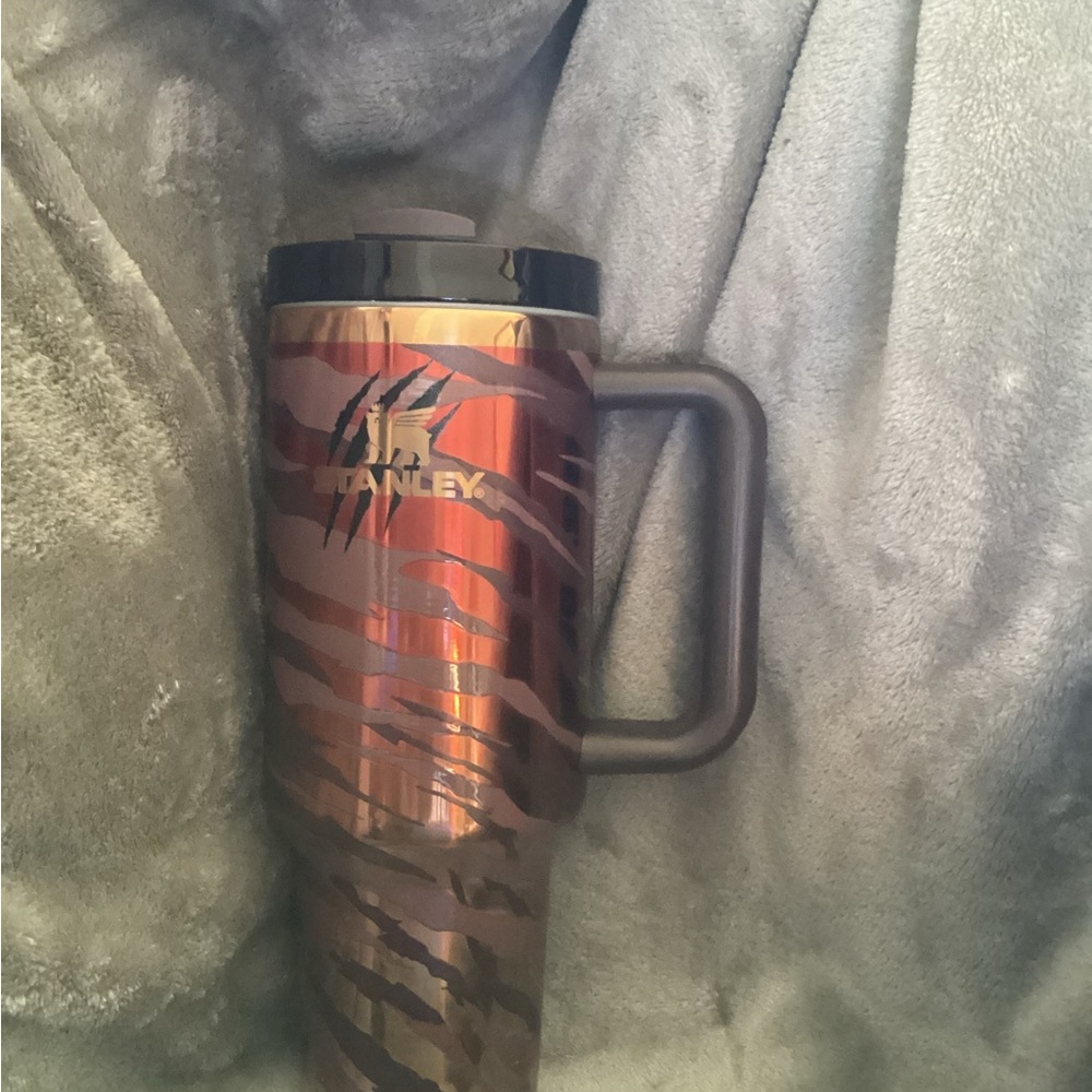 Stanley Tiger Stripe Travel Mug - Tyla Special Edition